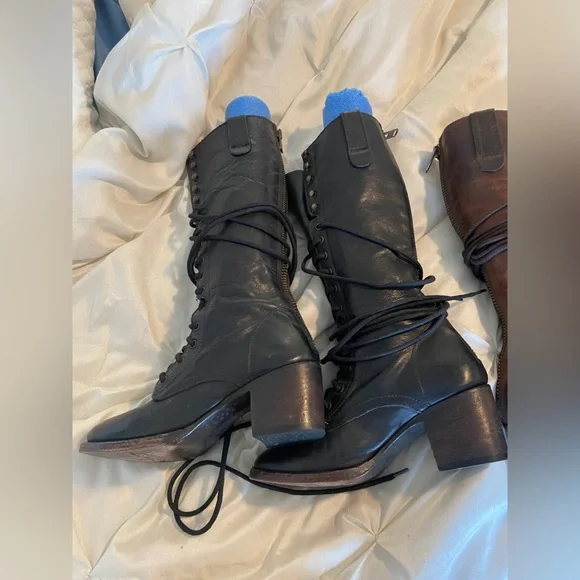 Freebird by Steven Black Grany Lace Up Boots - Picture 2 of 3